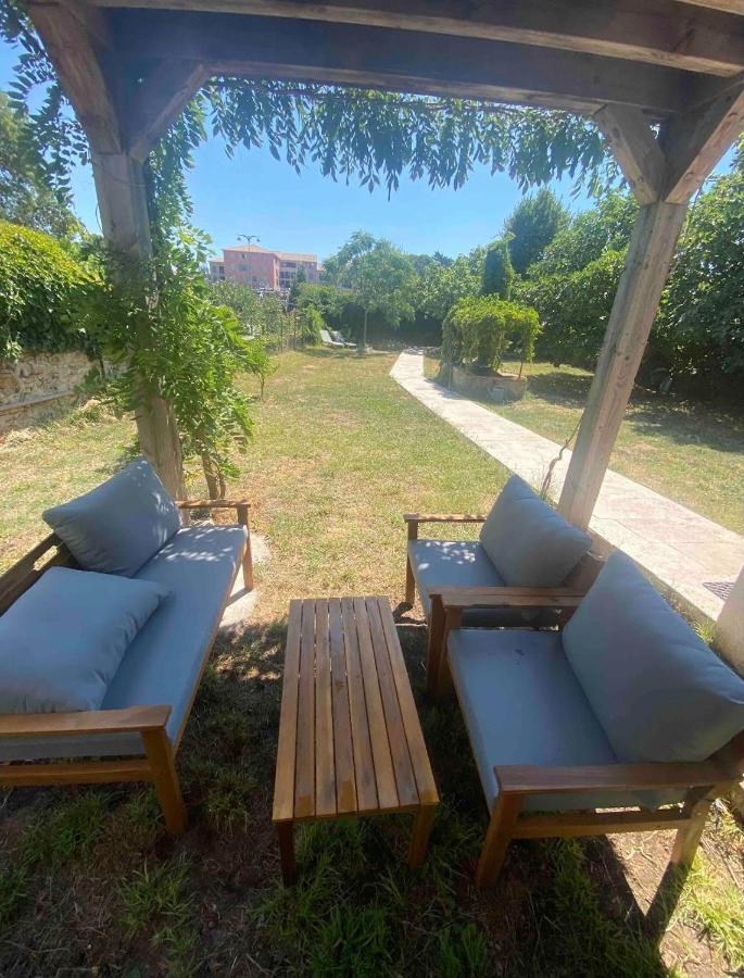 Petite Maison De Charme - Le Jardin Secret D'Alice روكبرون-سور-أرجينس المظهر الخارجي الصورة